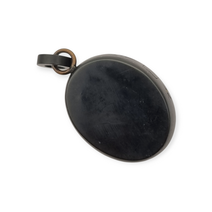 Guardapelo floral Victoriano antiguo de vulcanita, circa 1880-1900, joyería de luto