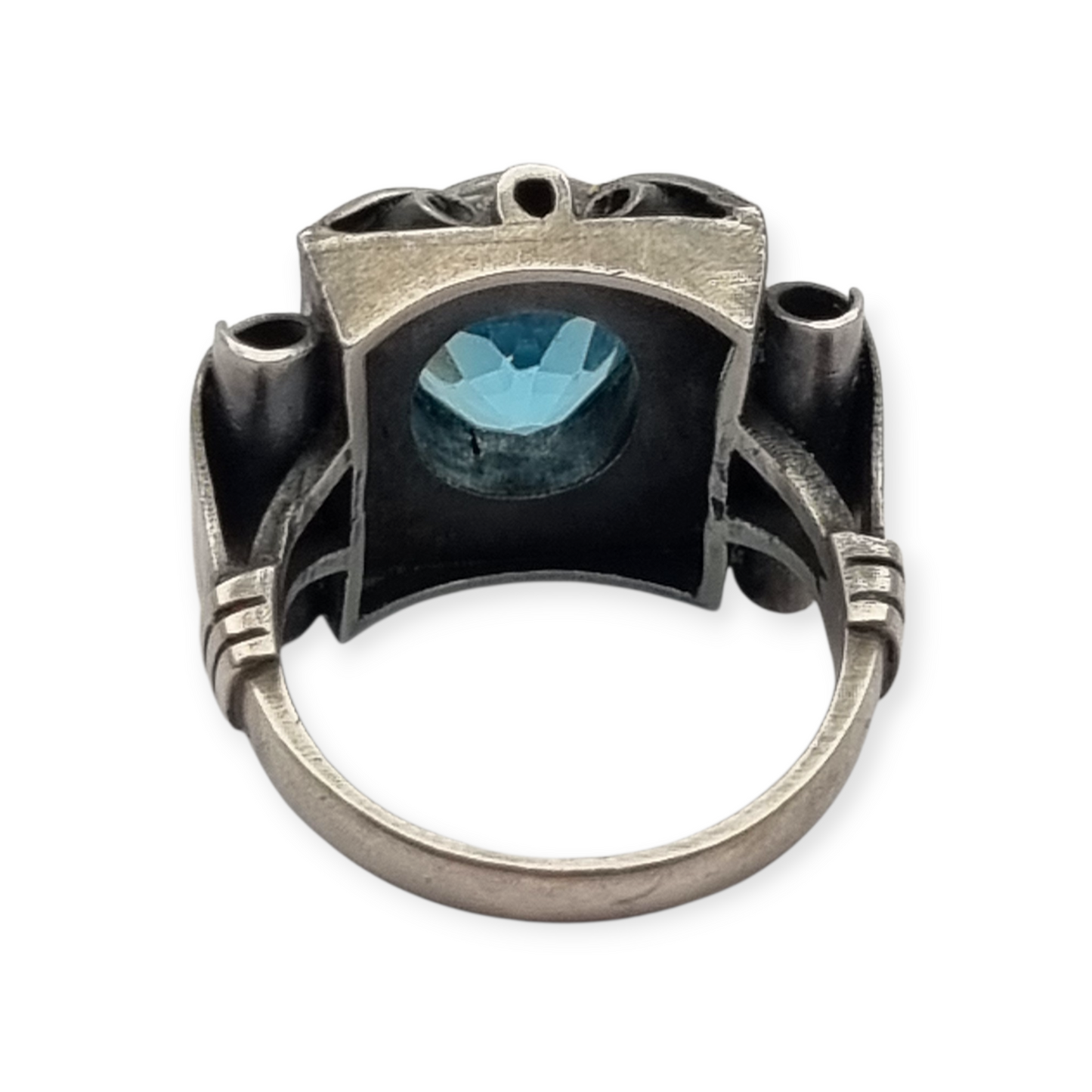 Anillo art deco catalán de plata 925, vistas oro y cristal azul simil aguamarina, España circa 1930.