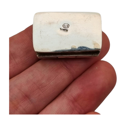 Small rectangular 925 silver box with geometric engraving, Italy circa 1990