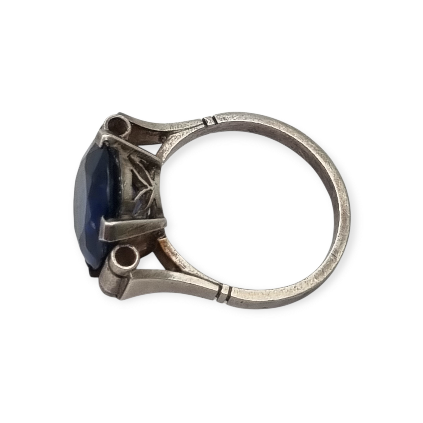 Anillo Art Déco francés de plata con cristal azul facetado, circa 1940-50