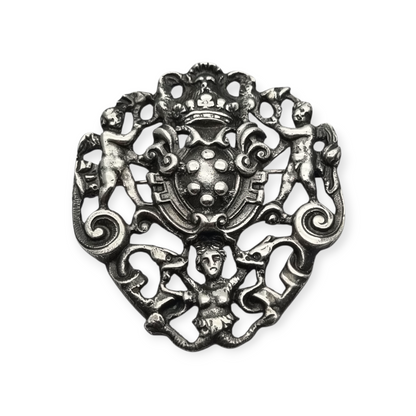 Broche de plata neorrenacentista, escudo heráldico con querubines Italia s.XX