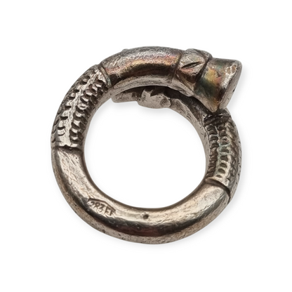 Anillo de plata 800 de Brandimarte Florencia, estilo étnico, acabado rústico, circa 1980
