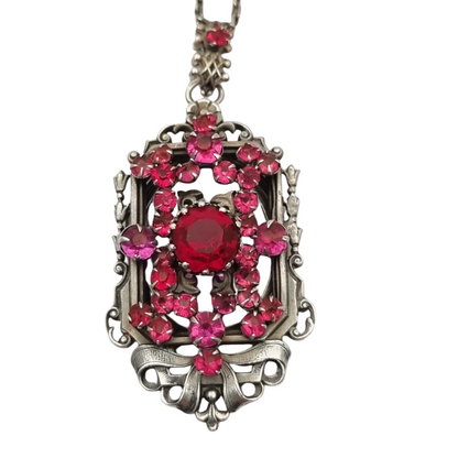 Guardapelo art nouveau de plata con cristales rosas circa 1920