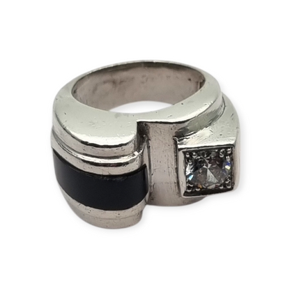 Anillo Art Déco francés en Plata 800 con ónix y cristal circa 1930