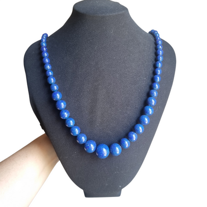 Vintage blue graduated bead lapis lazuli necklace