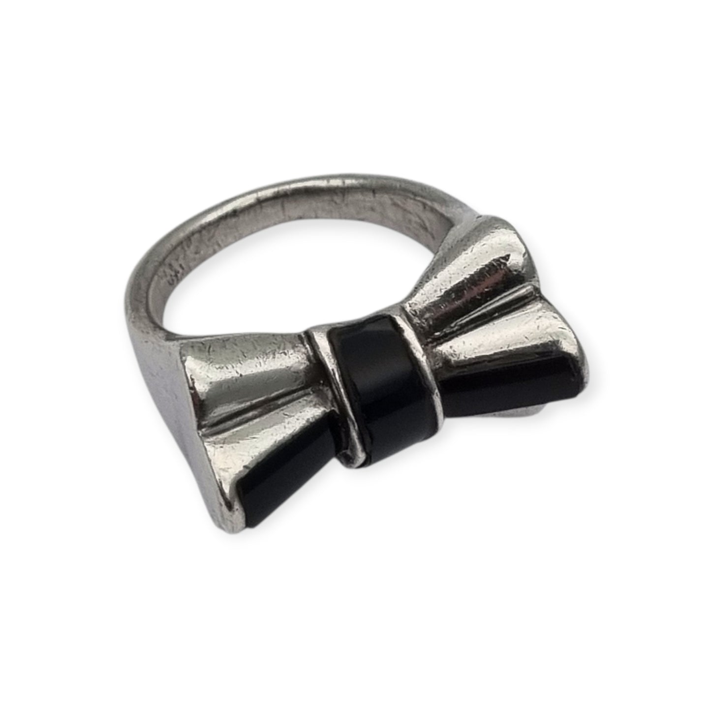 French Art Deco silver and onyx ribbon design ring signed AP Circa 1940