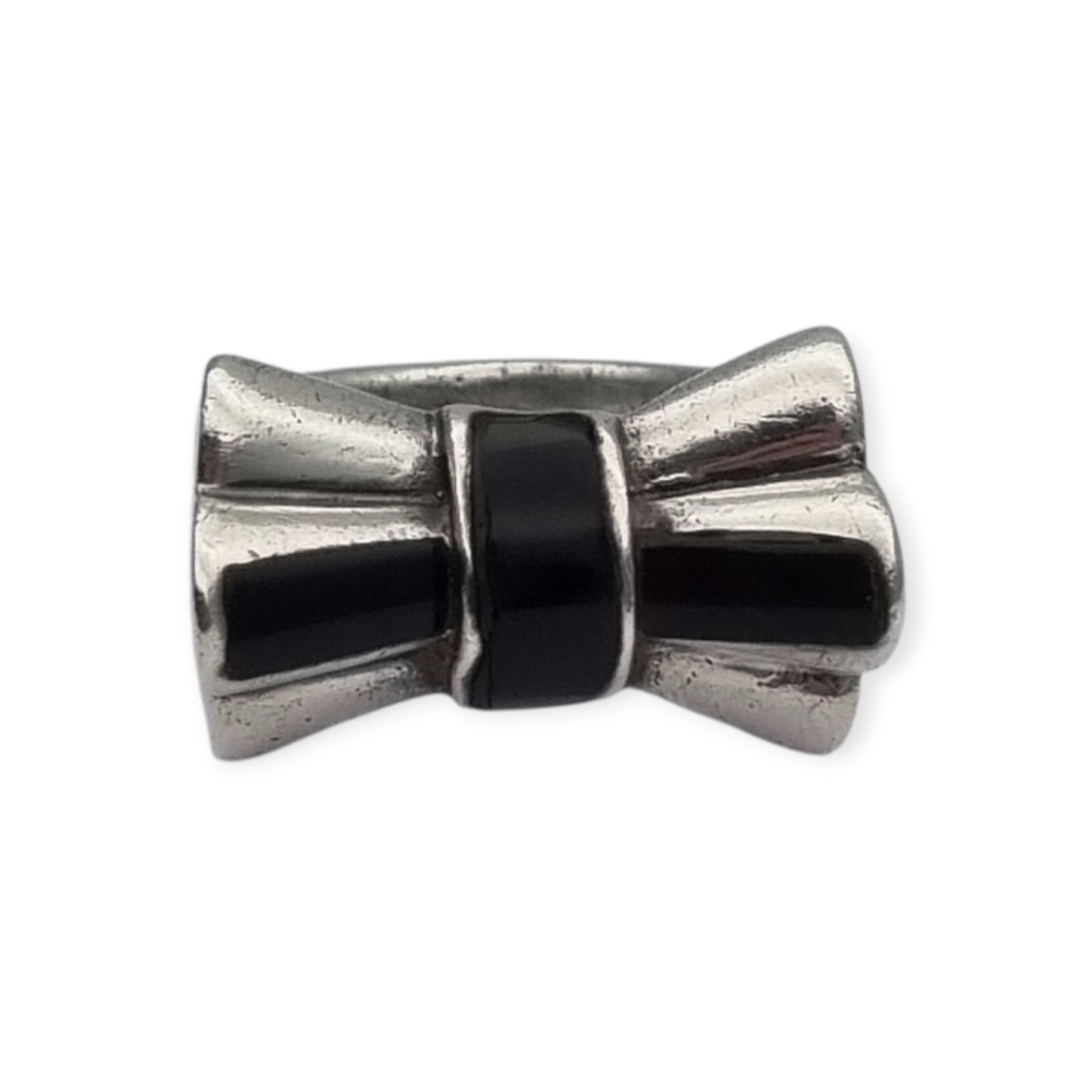 French Art Deco silver and onyx ribbon design ring signed AP Circa 1940