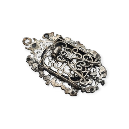 Pierced sterling silver photo frame for a portrait with cherubs, circa 1940-1950
