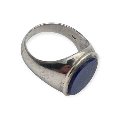 Vintage 925 silver ring with oval blue lapis lazuli, circa 1990