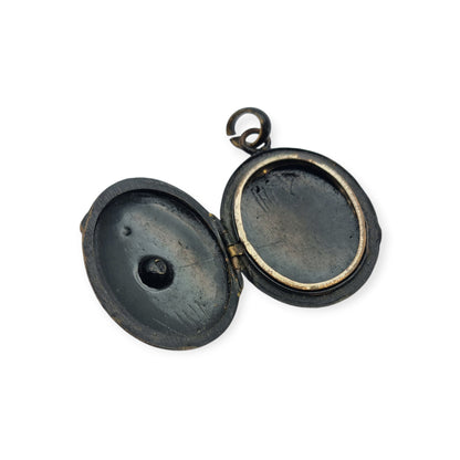 Guardapelo victoriano negro con piedra, joyería de luto, circa 1890-1900