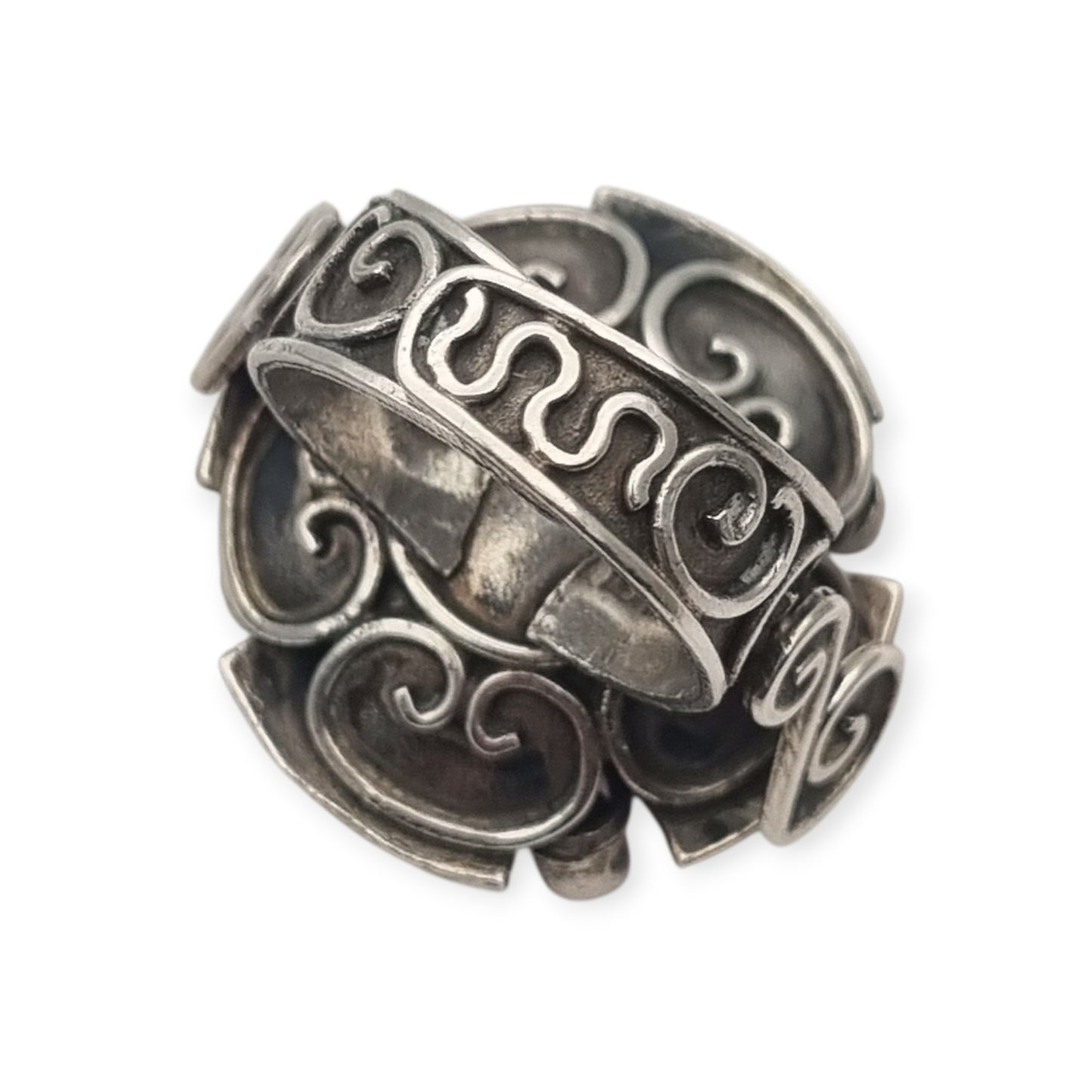 Escorcia .925 sterling silver ring from Mexico with amethysts and red details, circa 1990