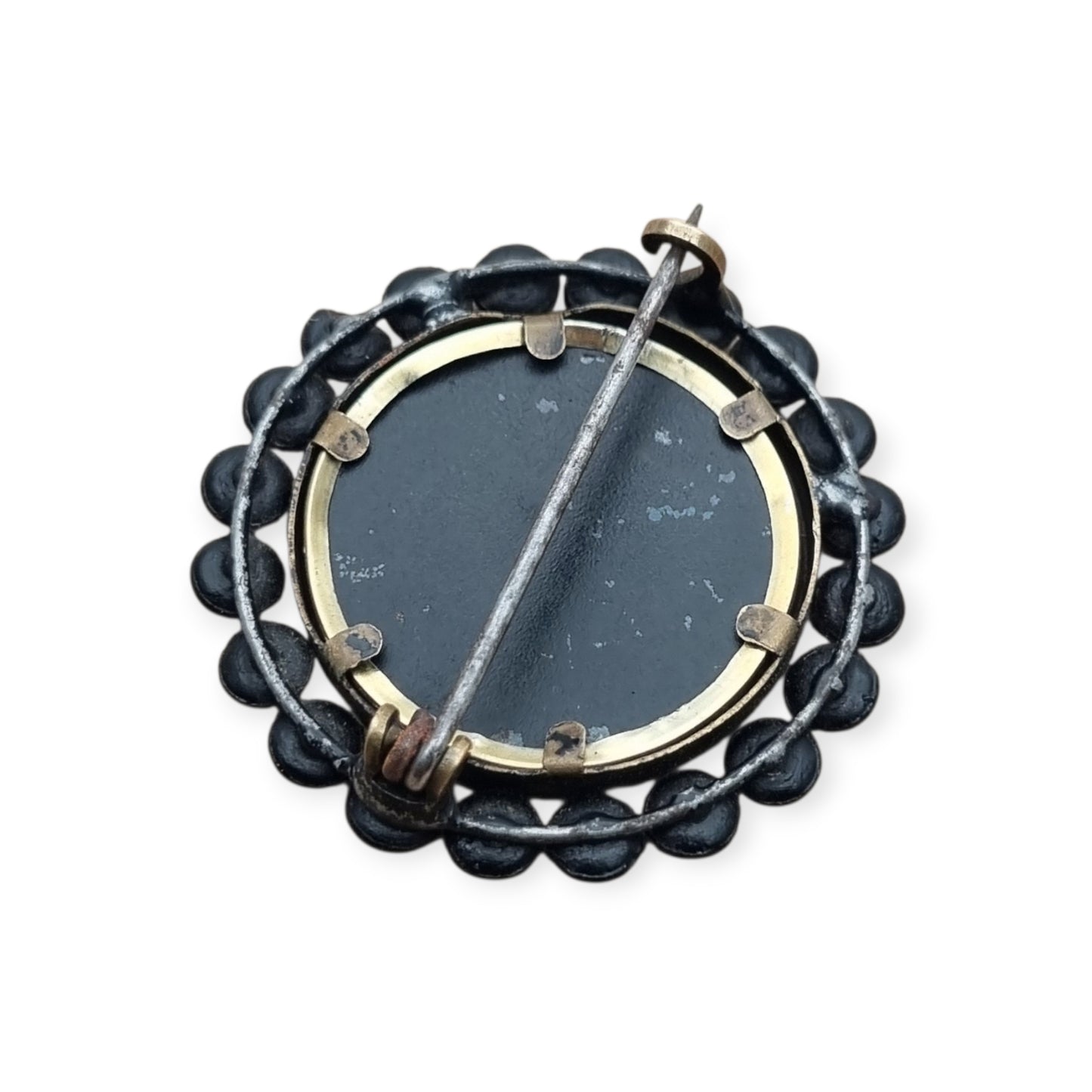 Victorian mourning locket brooch, black lacquered metal, England, circa 1890-1900