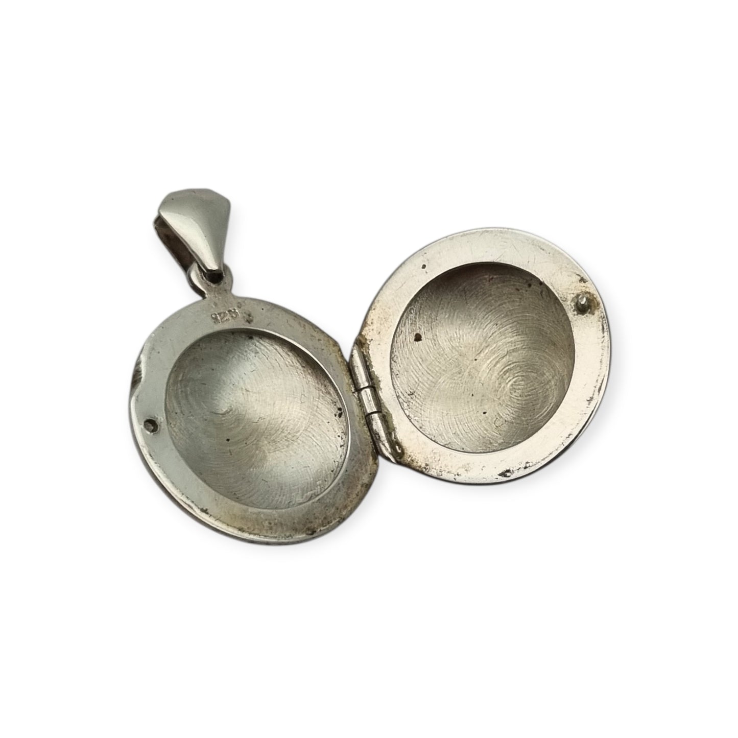 Colgante guardapelo en plata 925, España, medallón ovalado floral, circa 1980-90