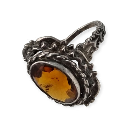 1950s-1960s silver ring with cognac-colored faceted crystal and ornamental design