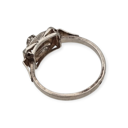 Anillo Art Déco de plata y pedrería transparente, Francia circa 1940-1950