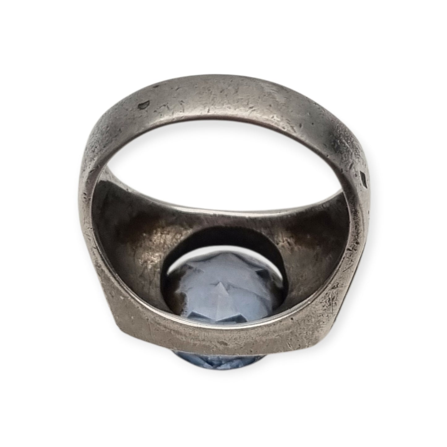 Anillo Art Déco de plata con topacio azul de diseño geométrico, Europa circa 1950