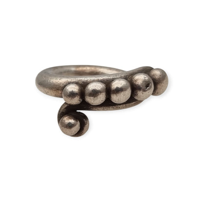 Handmade African ethnic silver ring, spiral design with spheres, 60s-70s