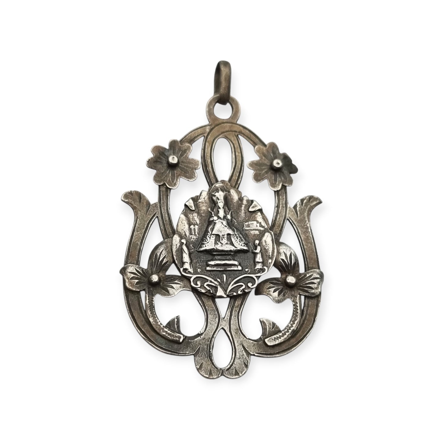 Colgante modernista de plata Nuestra Señora de Montserrat, La Moreneta, joyería religiosa, 1920