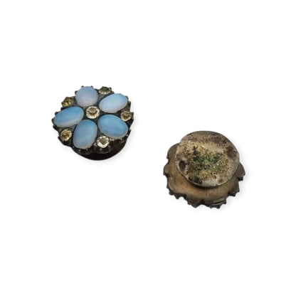 Botones de pechera plata con vidrio opalescente y estrás estilo eduardiano circa 1900