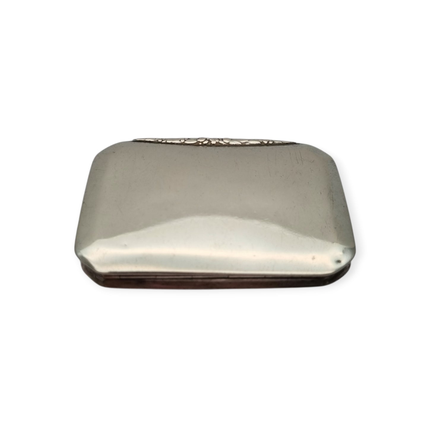 European 800 silver cigarette case with soberly decorated clasp, circa 1940-1950