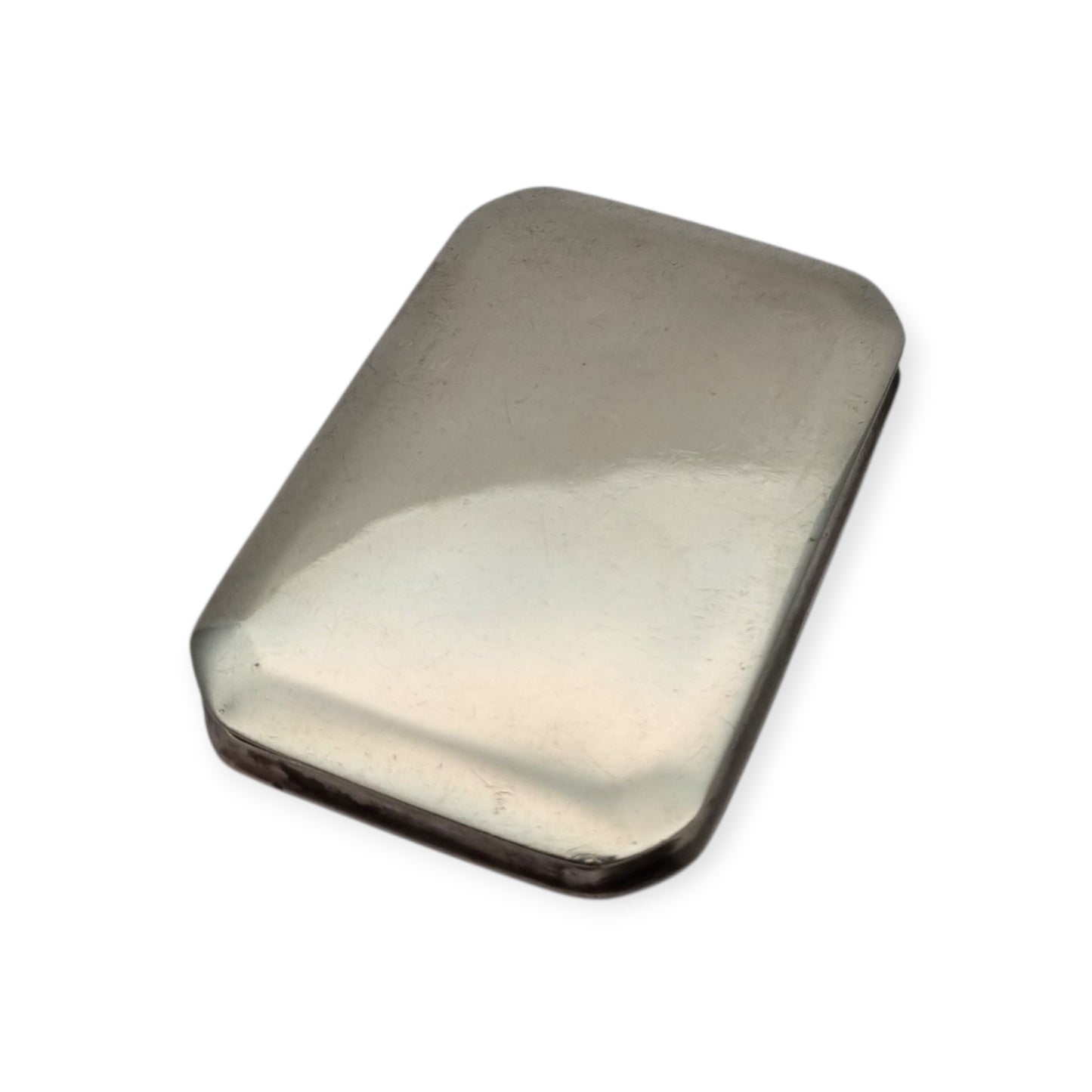 European 800 silver cigarette case with soberly decorated clasp, circa 1940-1950
