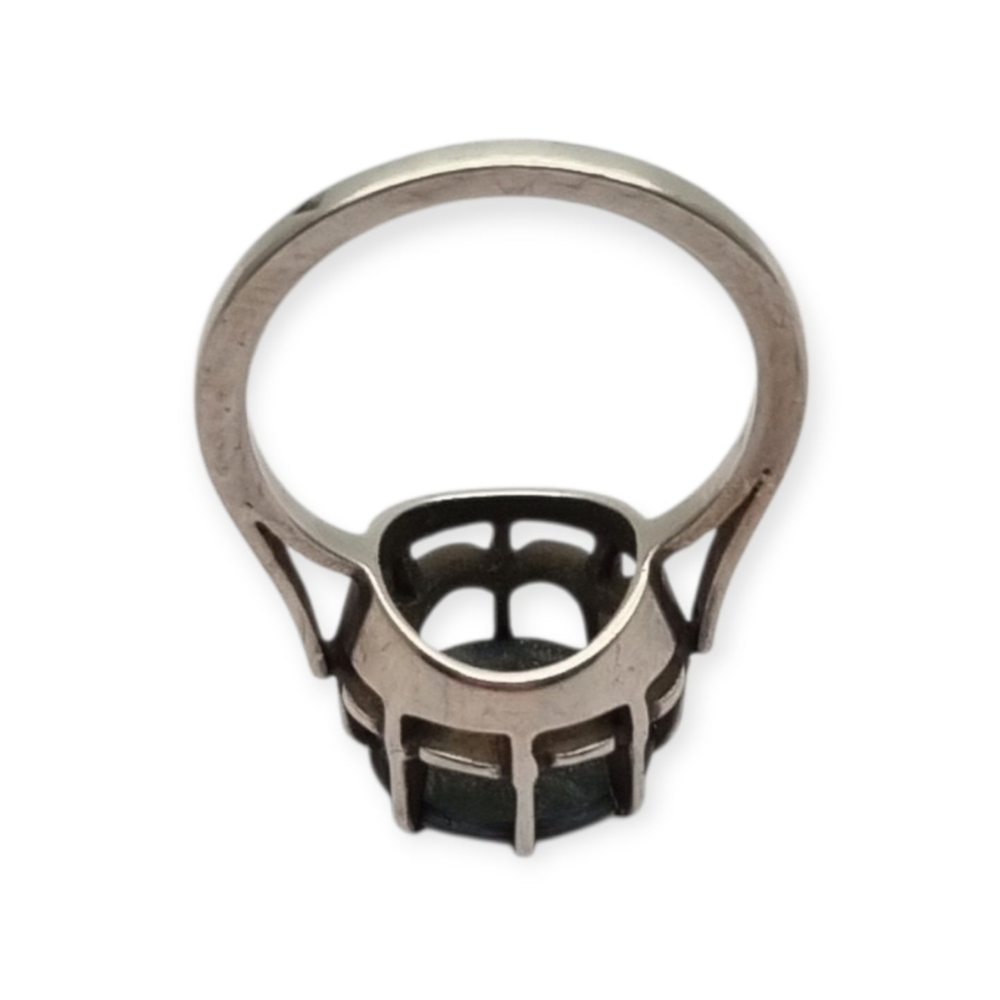 Anillo de plata con hematita facetada estilo cóctel vintage, circa 1980–2000