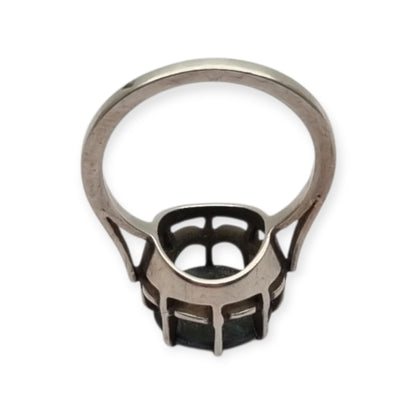 Anillo de plata con hematita facetada estilo cóctel vintage, circa 1980–2000