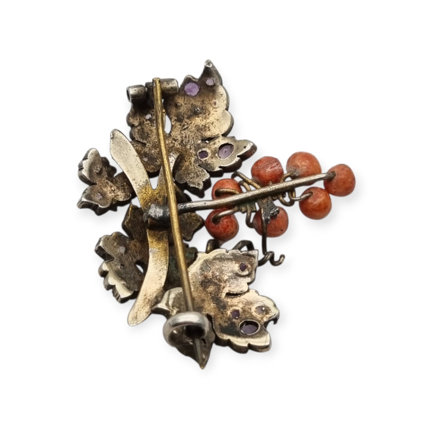 Broche antiguo racimo de uvas en plata dorada con amatistas, Naturalista Victoriano ca. 1885-1905