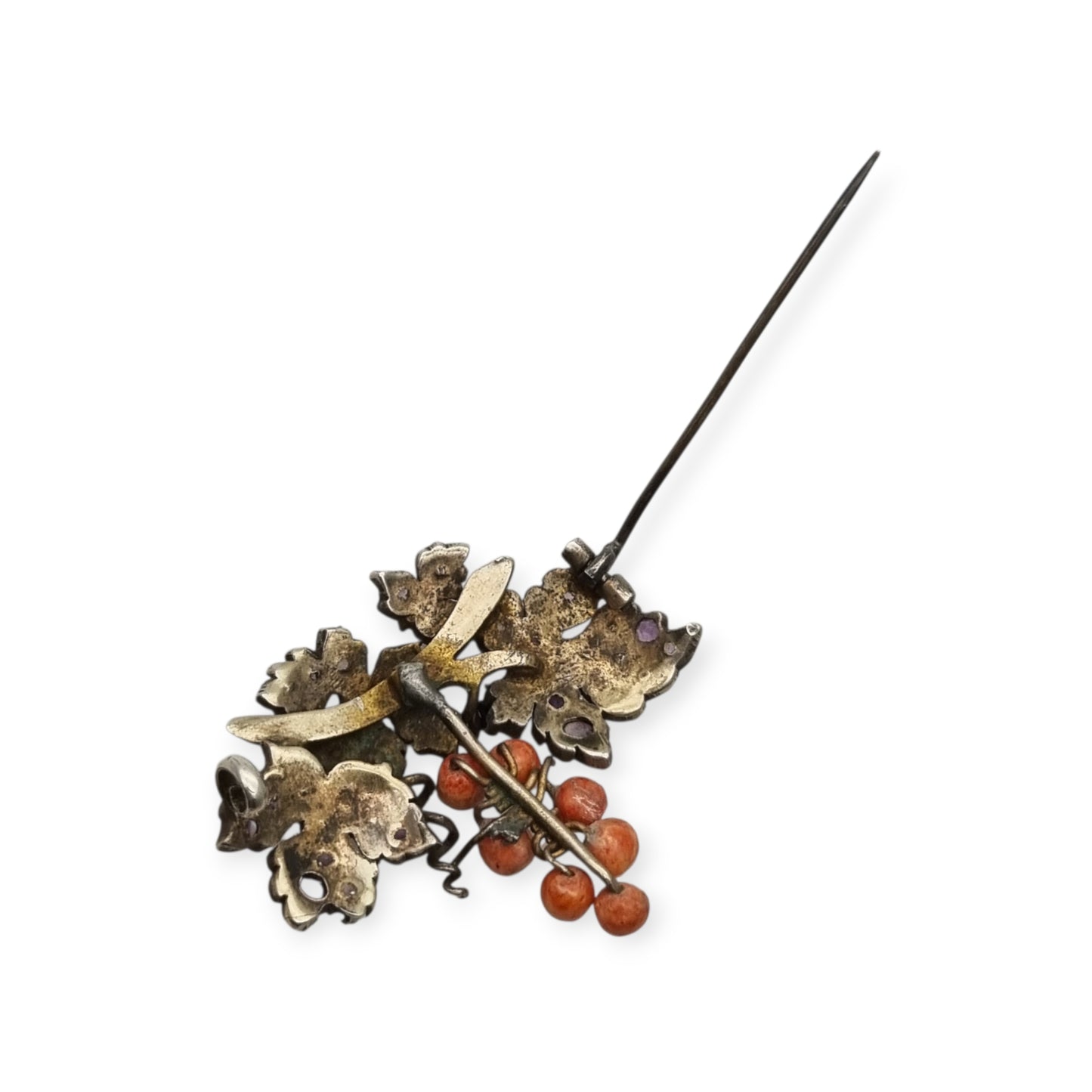 Broche antiguo racimo de uvas en plata dorada con amatistas, Naturalista Victoriano ca. 1885-1905