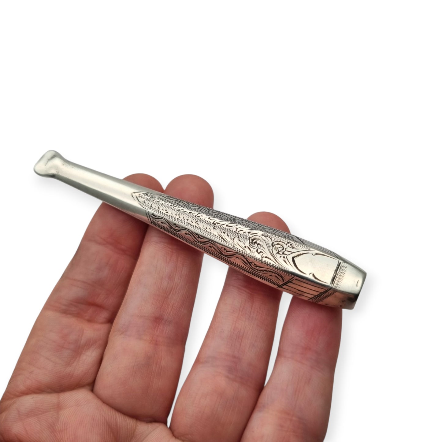 Antique Victorian cigarette holder in engraved silver with monogram cartouche, circa 1900-1925