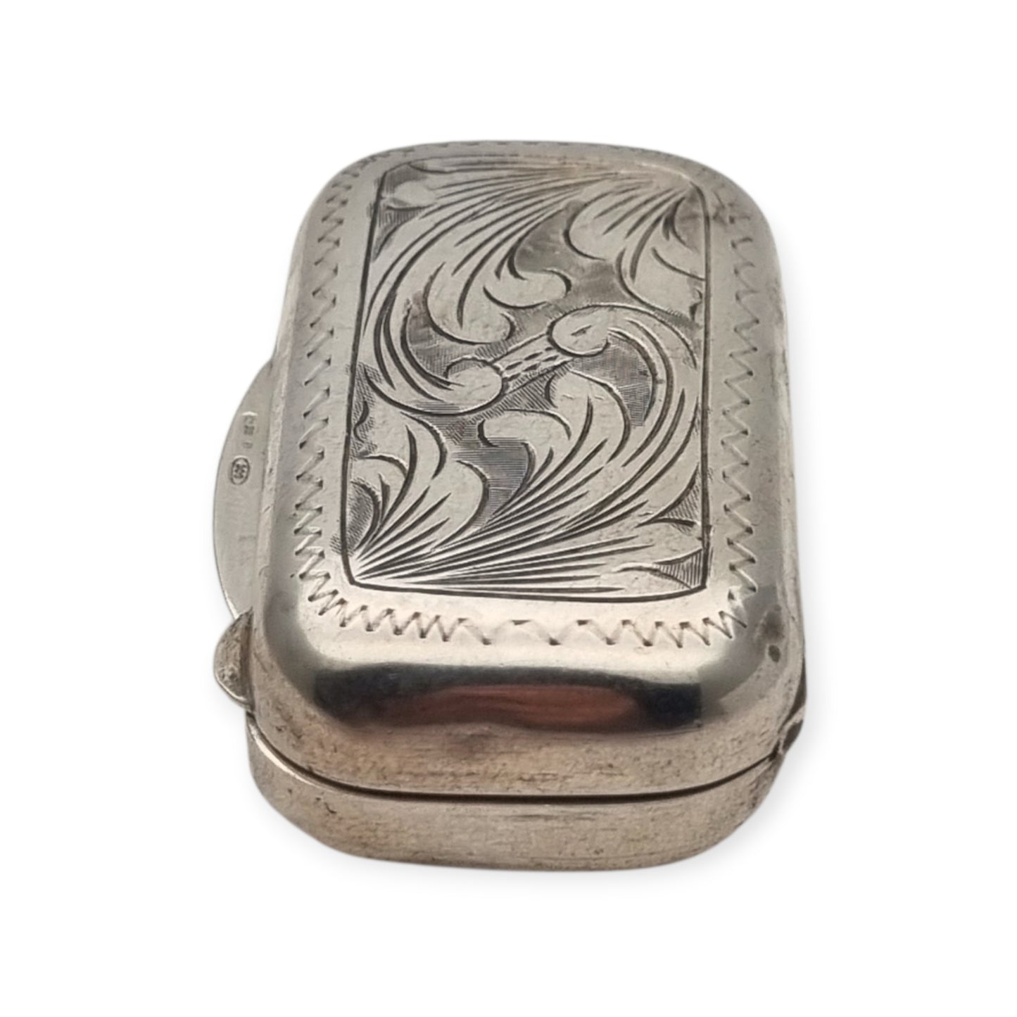 Antique pocket box in .800 silver, Art Nouveau-inspired floral engraving, Continental Europe, ca. 1900–1935