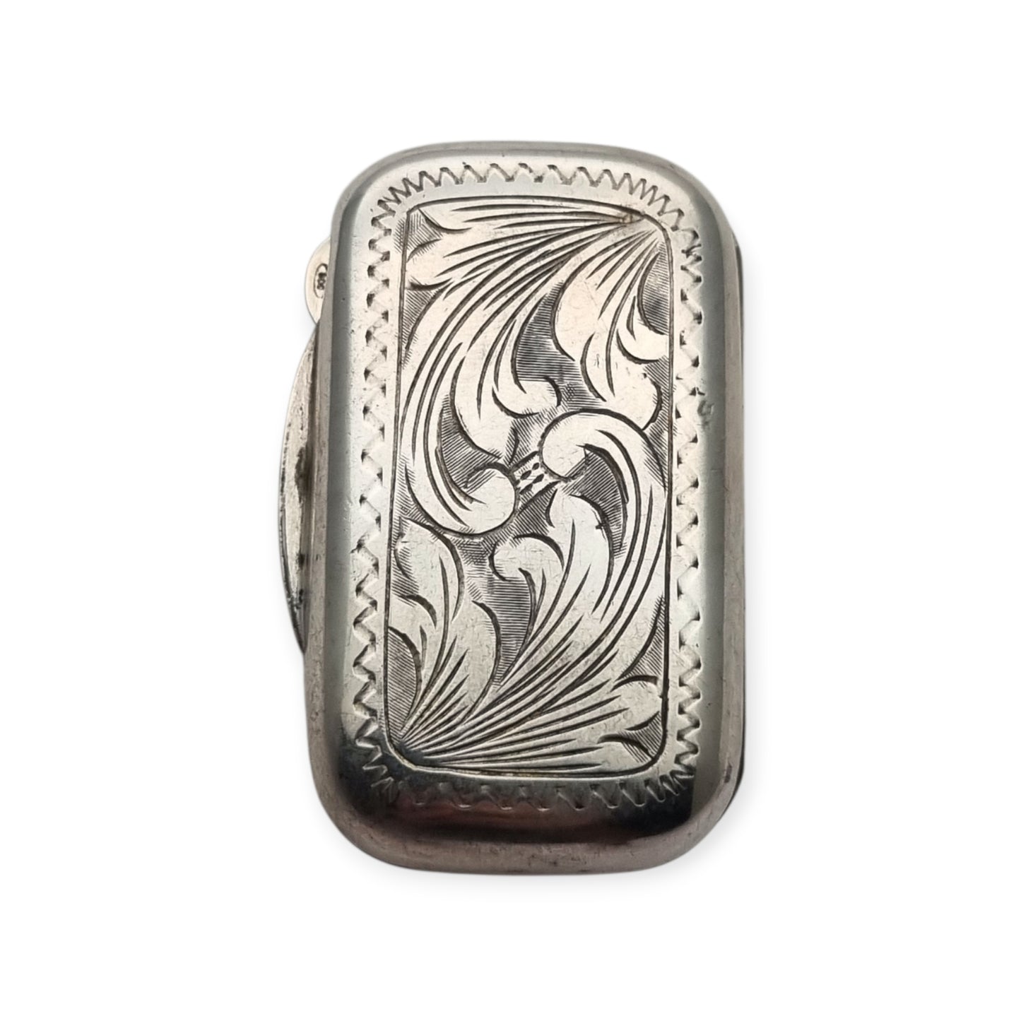 Antique pocket box in .800 silver, Art Nouveau-inspired floral engraving, Continental Europe, ca. 1900–1935