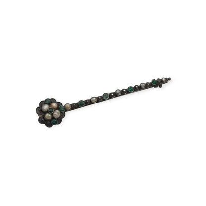Antique bar brooch in silver with pearls and green stones, Victorian-Edwardian jewelry circa 1890–1920