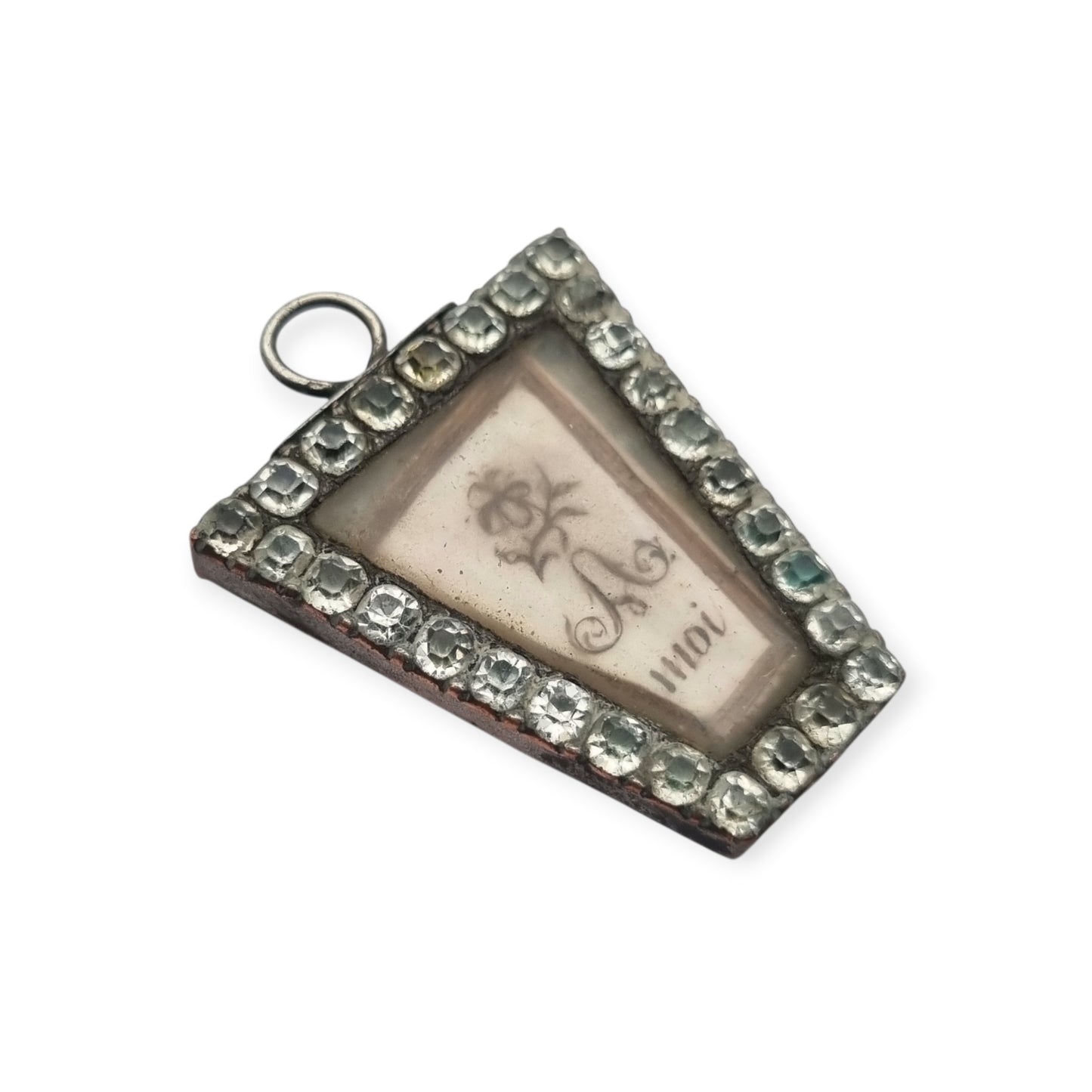 French romantic sentimental "To me" pendant in metal with glass paste and blue enamel, ca. 1800–1840