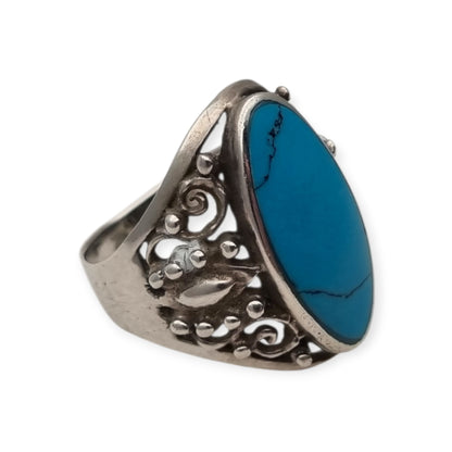 Anillo boho vintage de plata 925 con gran piedra azul, diseño floral calado, Circa 1980