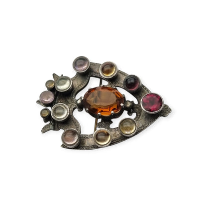 Broche escocés victoriano Luckenbooth de plata y cuarzos policromos y Cairngorm, diseño registrado 1866