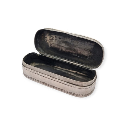 Caja tabaquera antigua de plata testada grabada, monograma J.H., estilo neoclásico, segunda mitad siglo XIX