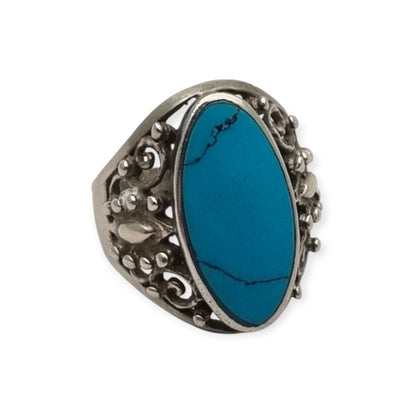 Vintage boho 925 silver ring with blue cabochon and ornamental filigree, circa 1980–1990