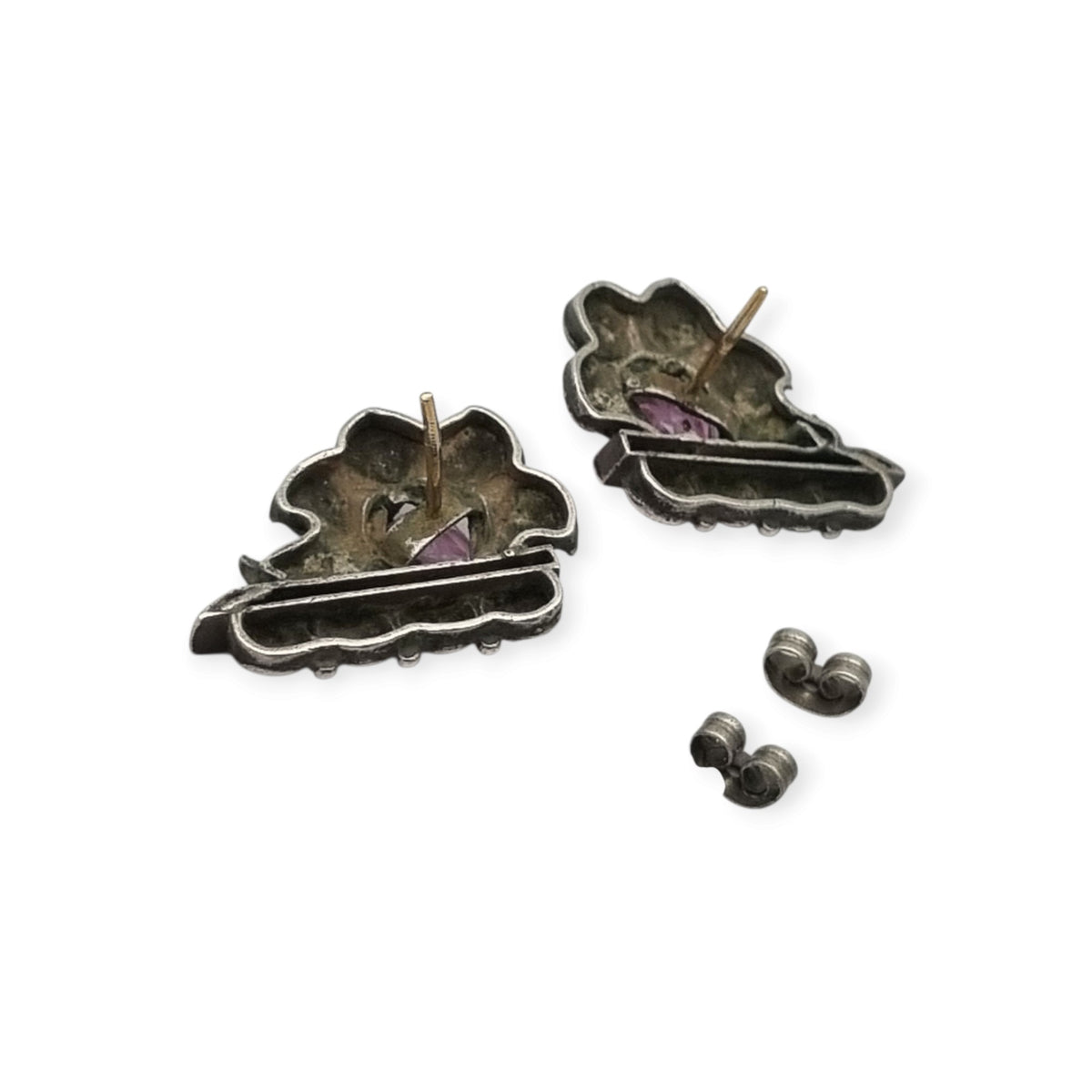 Pendientes Art Déco en plata con vistas de oro y piedras rosas facetadas, circa 1930–1940