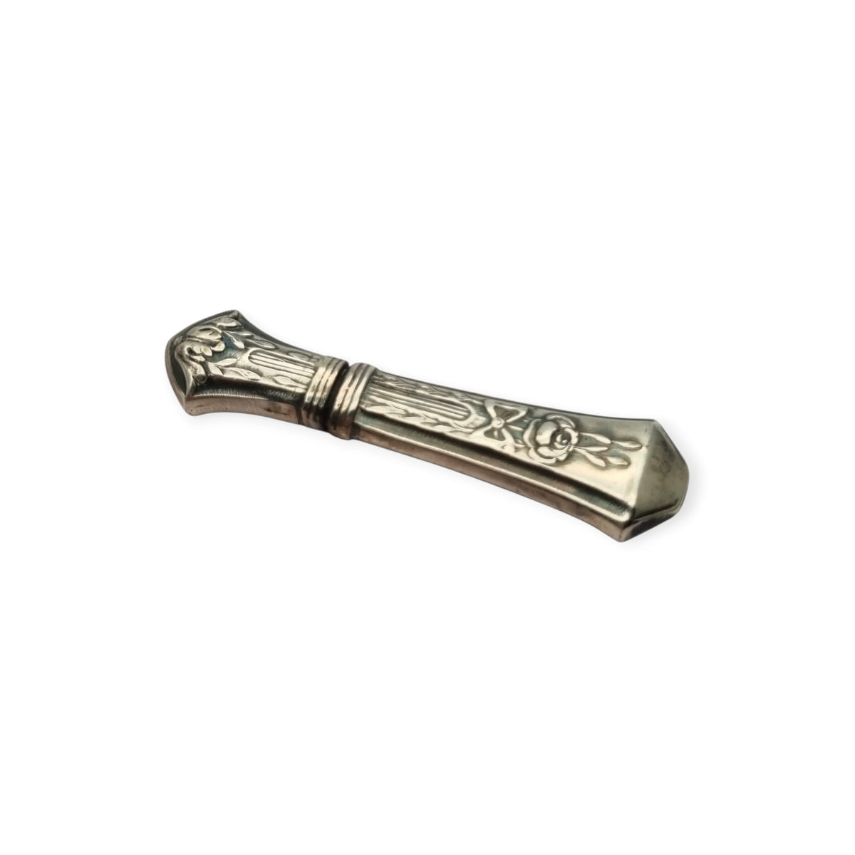 Art Nouveau modernist needle case in silver-plated metal, Louis XVI floral decoration, circa 1900–1930