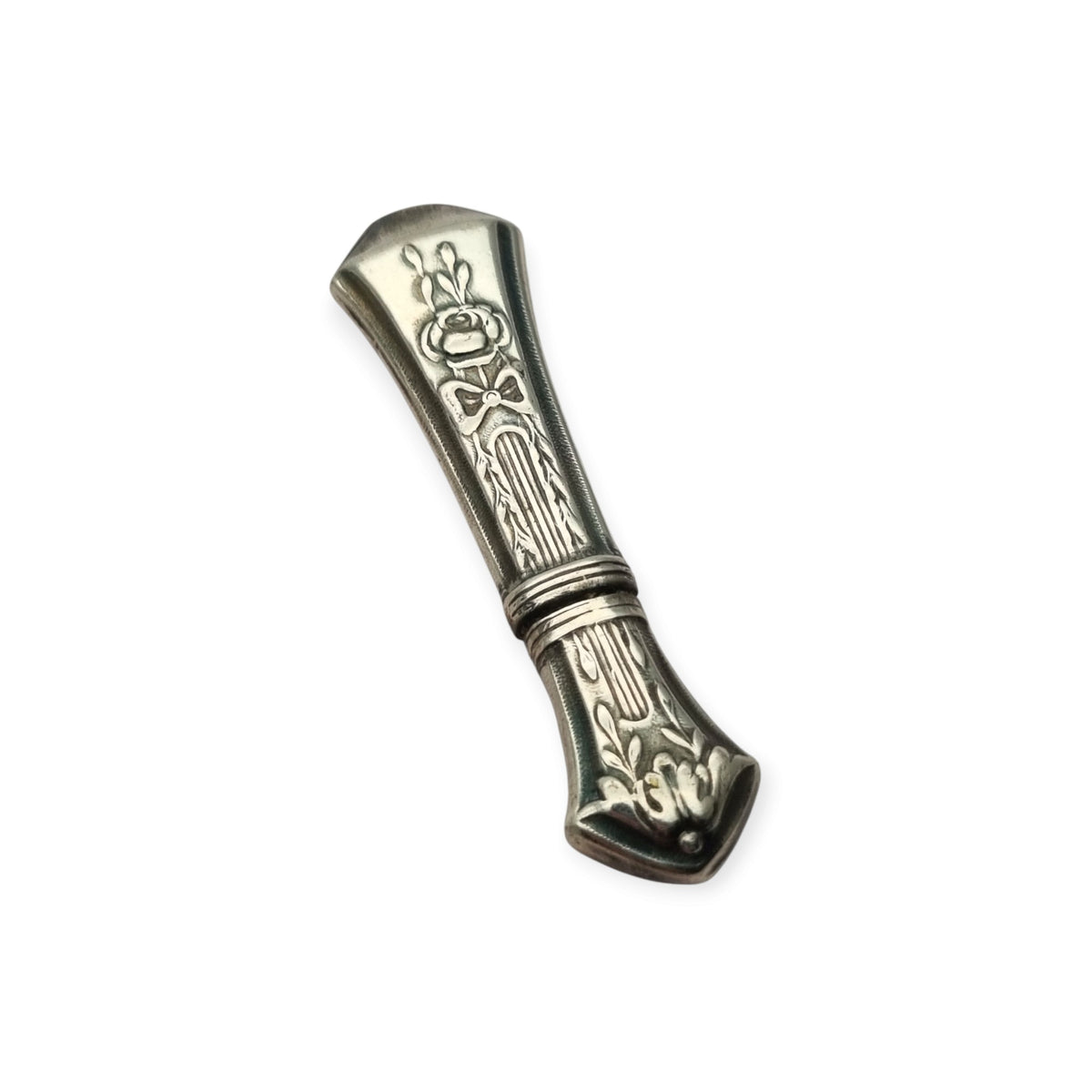 Art Nouveau modernist needle case in silver-plated metal, Louis XVI floral decoration, circa 1900–1930