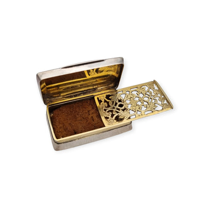 Vinaigrette antigua de plata victoriana con interior dorado y rejilla calada, circa 1850-1880
