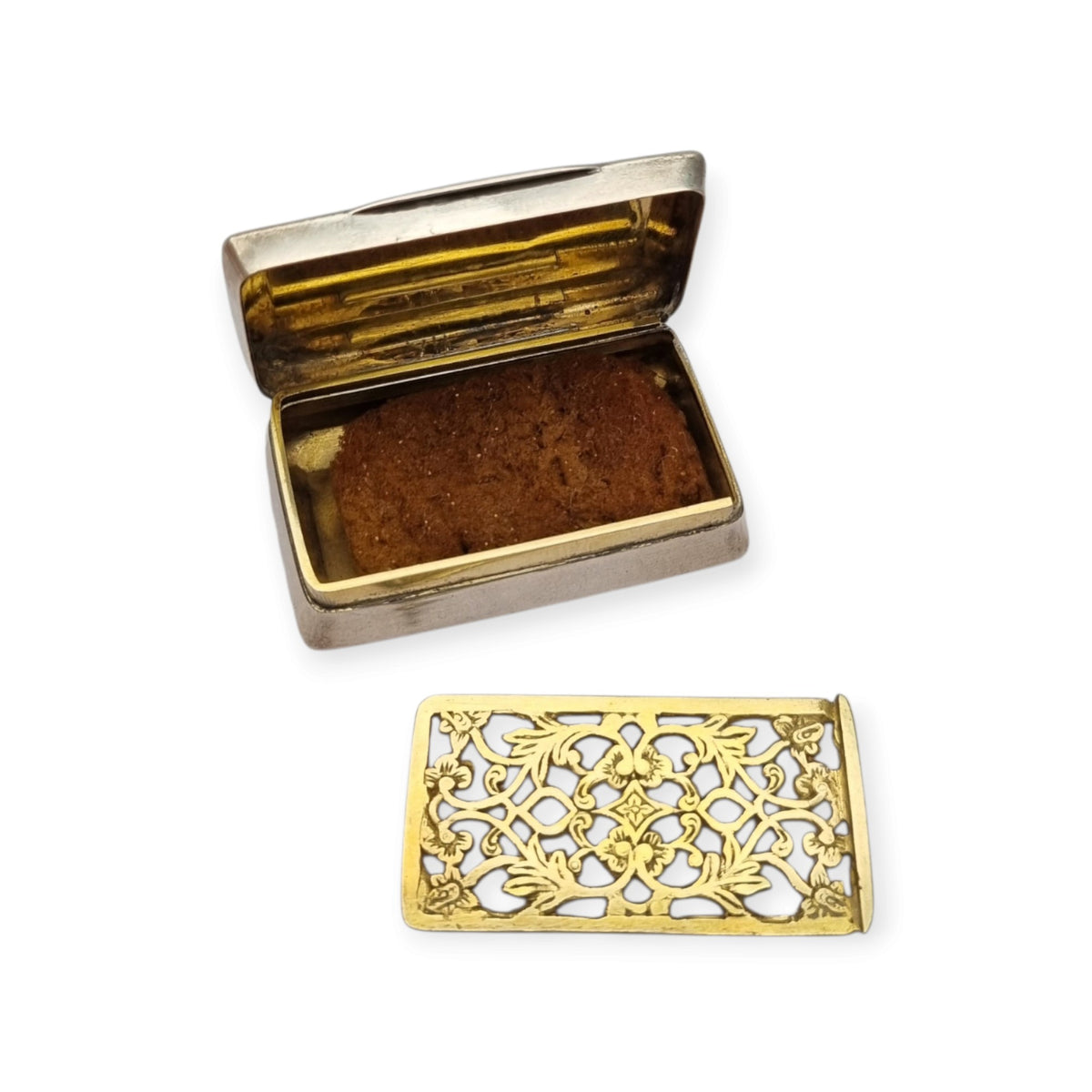 Vinaigrette antigua de plata victoriana con interior dorado y rejilla calada, circa 1850-1880