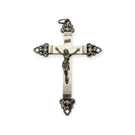 Crucifijo antiguo de plata y nácar, Art Nouveau neogótico, ca. 1910-1920