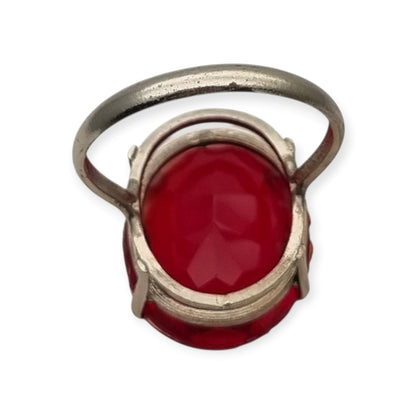 Vintage 1950s cocktail ring with faceted red crystal, Art Deco style, Spain