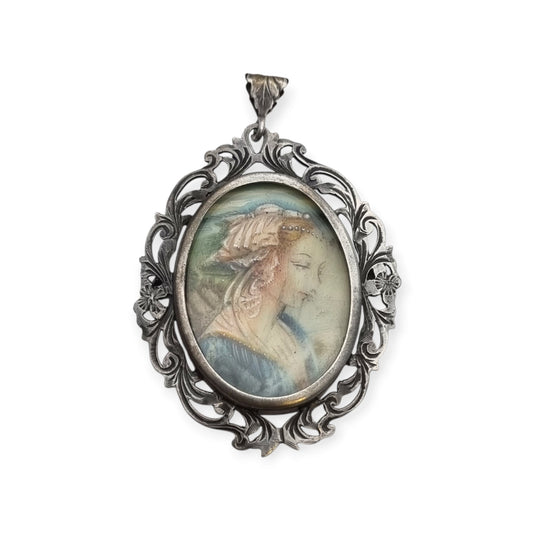 Broche colgante Art Nouveau de plata 800 con miniatura de dama y marco floral, Europa, ca. 1900–1930