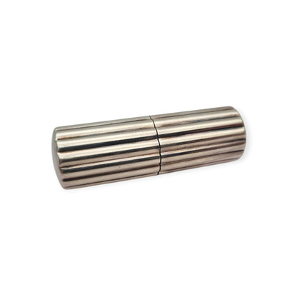 Vintage designer cylindrical case in ribbed 925 silver, Milan, ca. 1940–1960