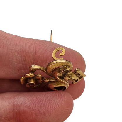 Broche antiguo Art Nouveau francés de oro doublé con flor roja, ca. 1900–1910