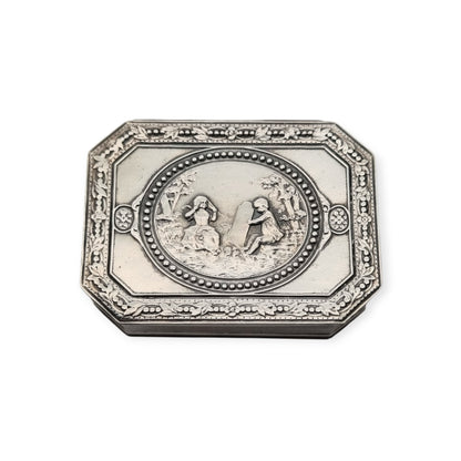 Antique Tétard Frères silver box, Paris, neo-rococo with a gallant scene, ca. 1903–1930