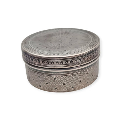 Neoclassical historicist box in 950 silver, guilloché, Maison Bloch Eschwège, Paris, France, 1921–1946